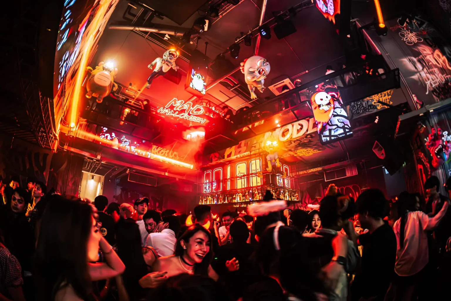 Dope-&-Dirty-4-interior-3