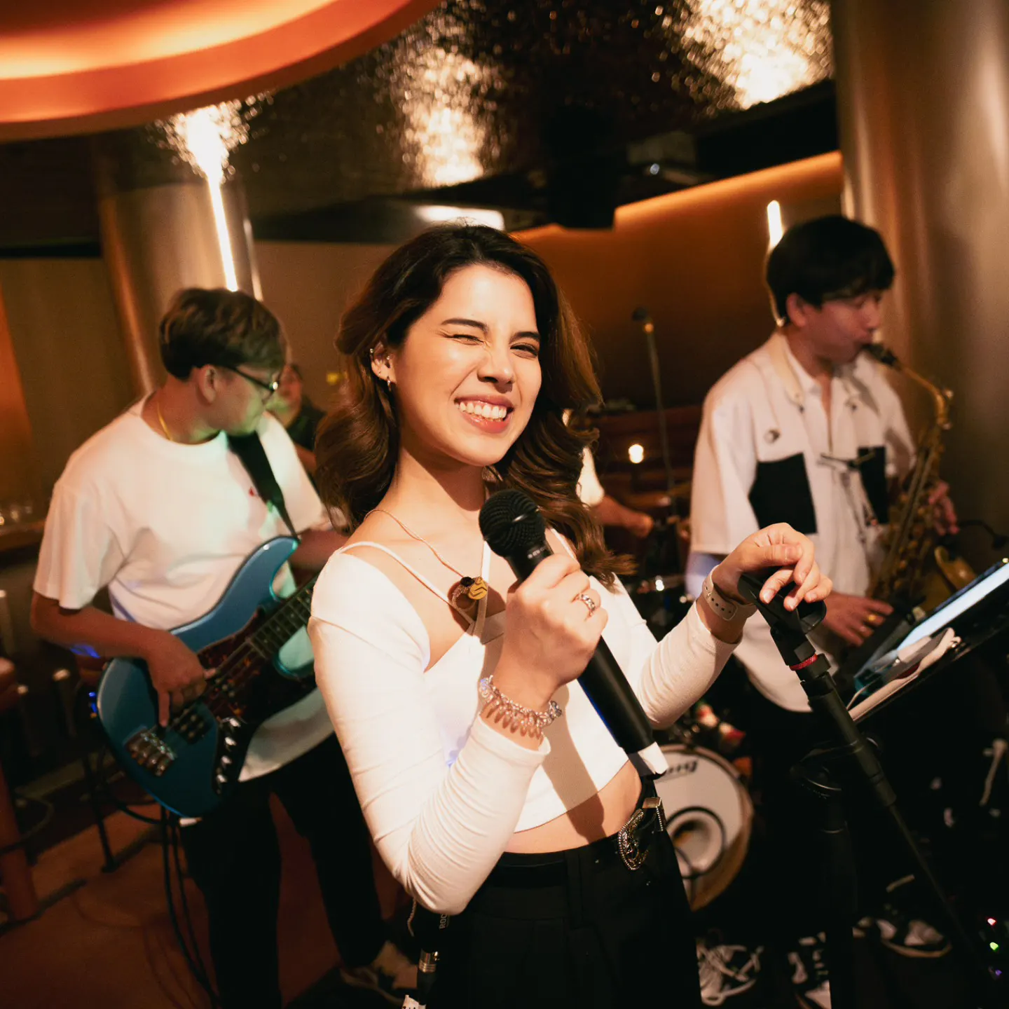 Find the Photo Booth-4-band-performing-with-female-singer