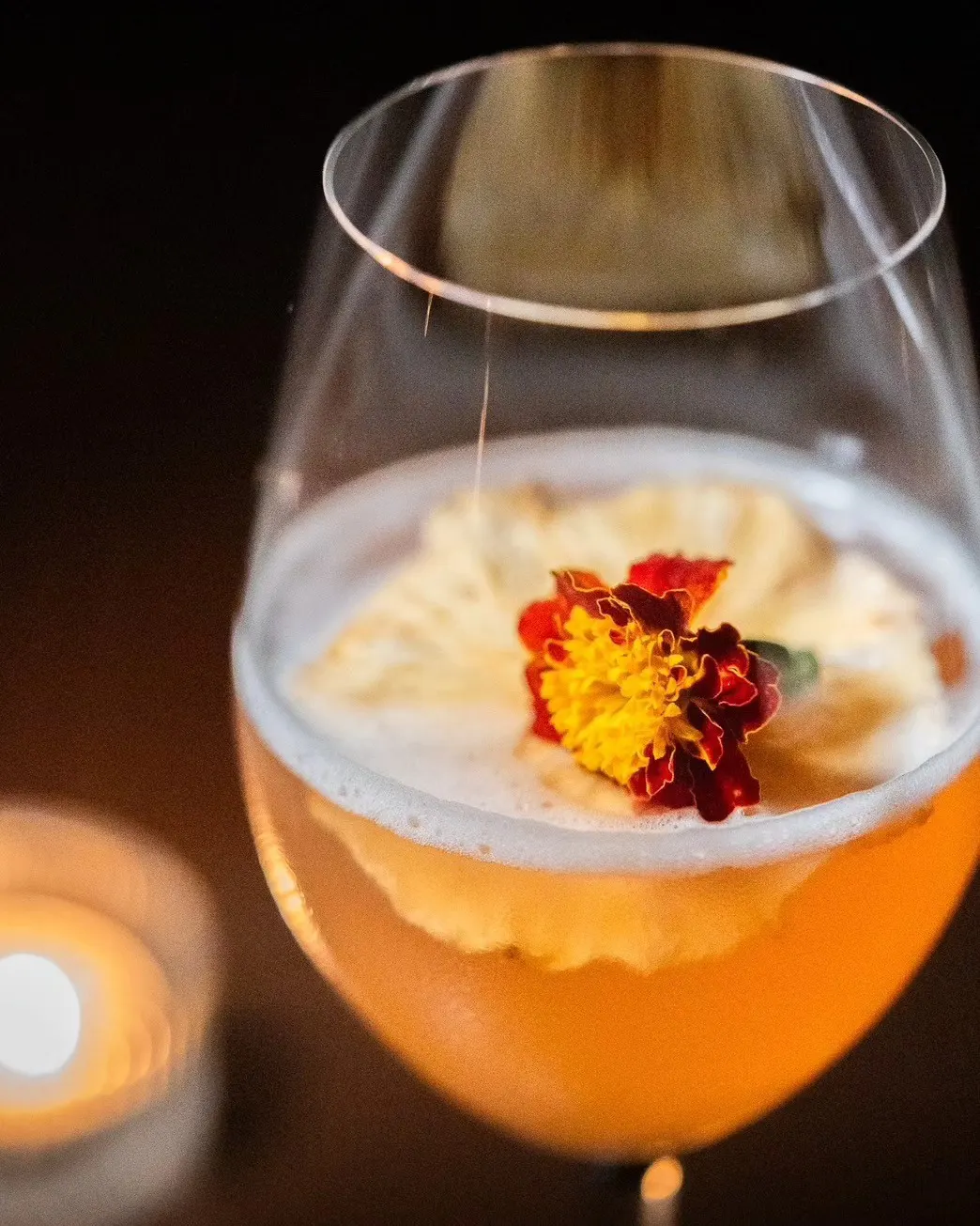 Find the Photo Booth-8-cocktail-with-flower