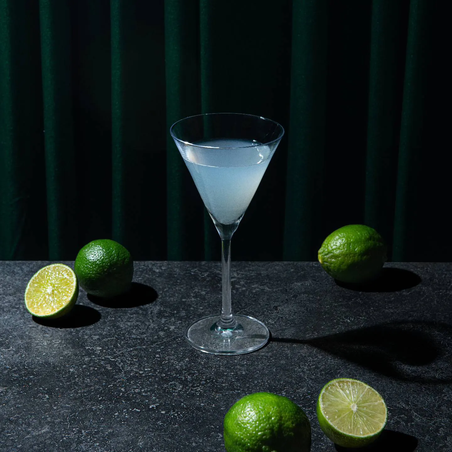 Find the Photo Booth-9-cocktail-with-limes