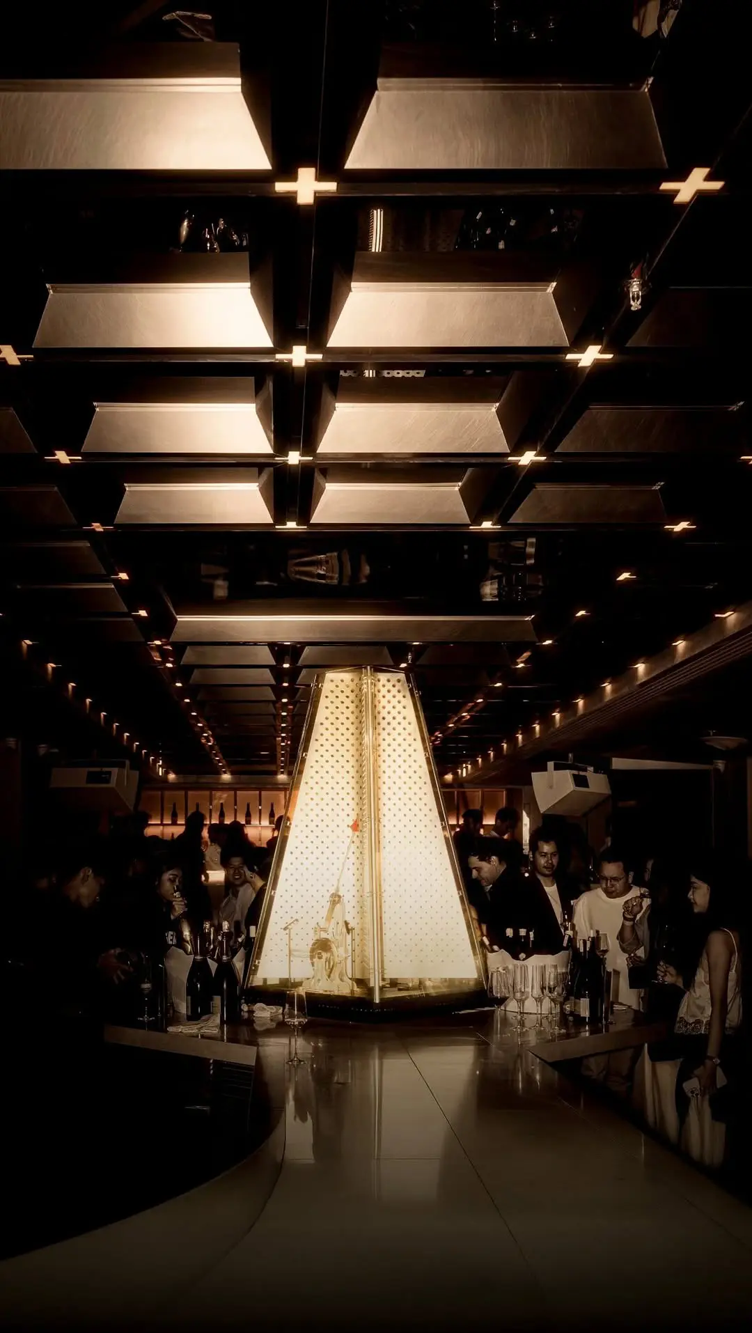 REC-Bangkok-Sculpture