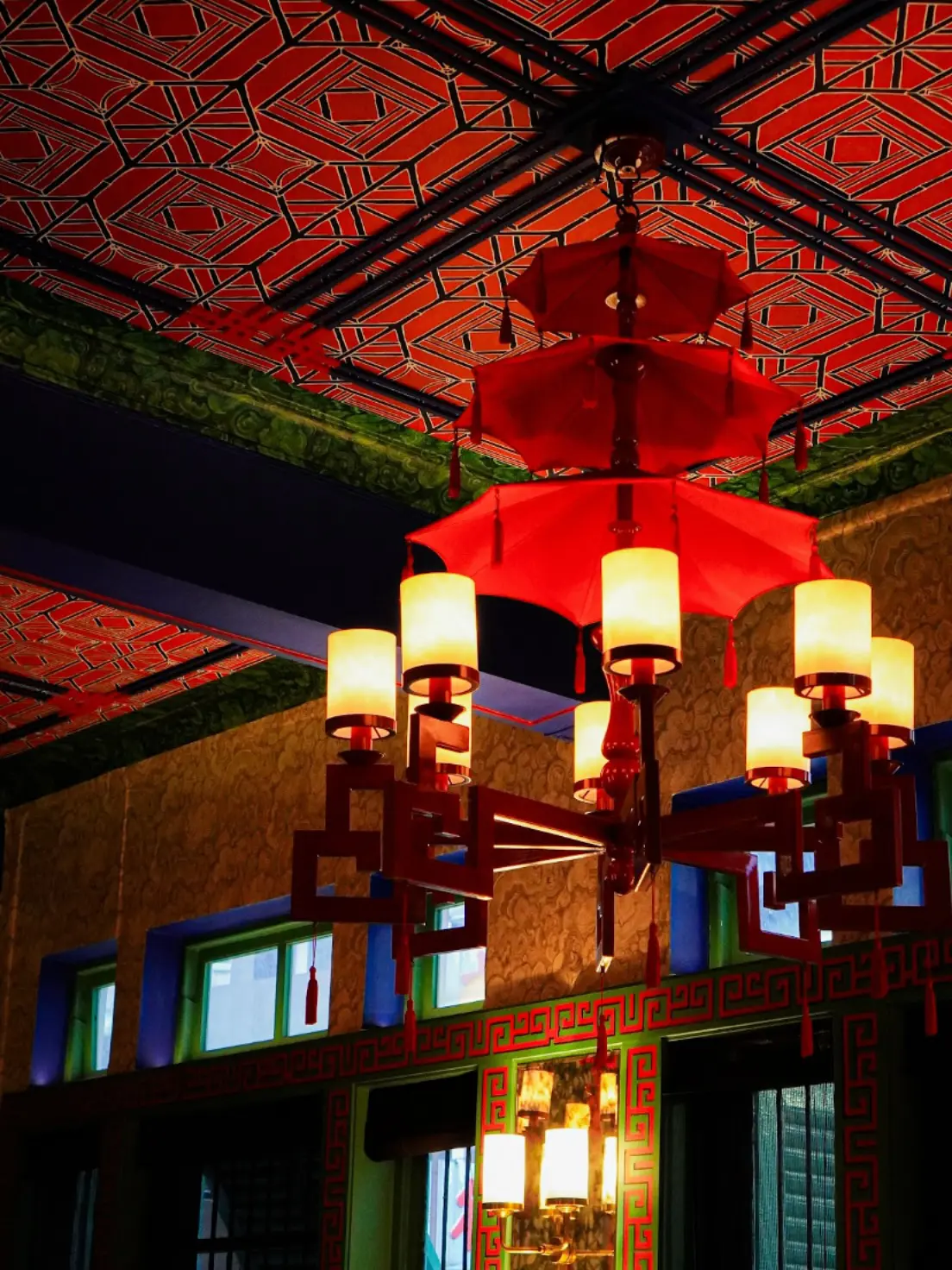 Goldsmith-Bar-Bangkok-lighting