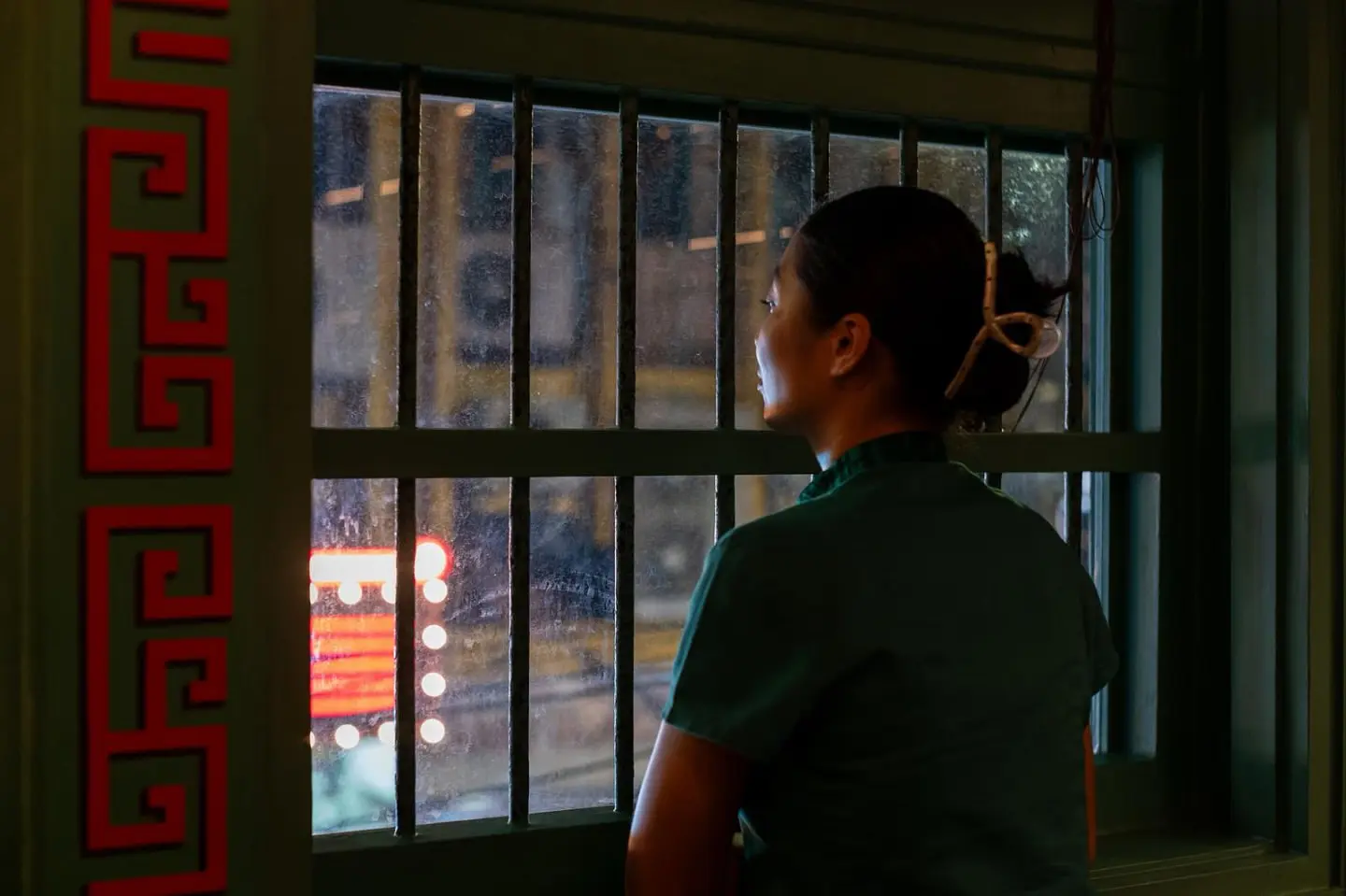 Goldsmith-Bar-Bangkok-window