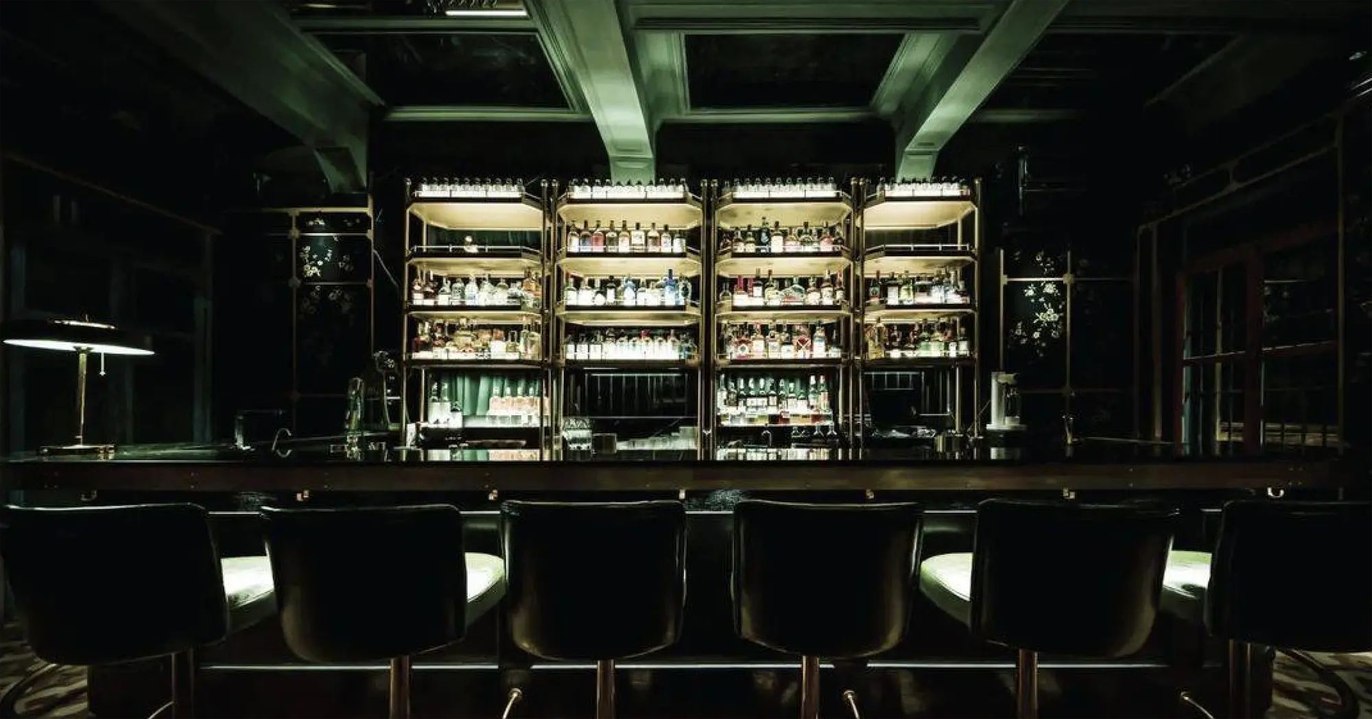 Opium-Bar-Bangkok-bar-area